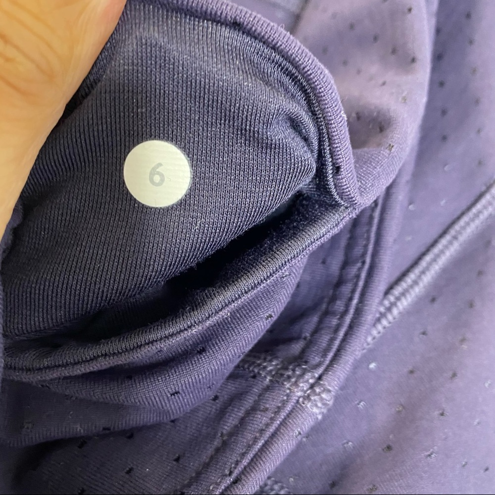 Lululemon Emerge Renewed Crop Purple Mesh Luon - Picture 9 of 10